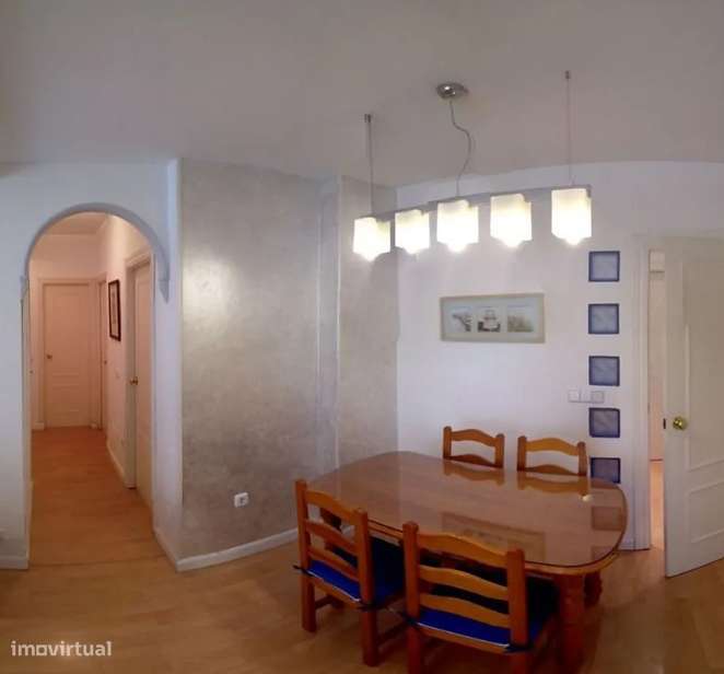 Apartamento T2 em Moscavide