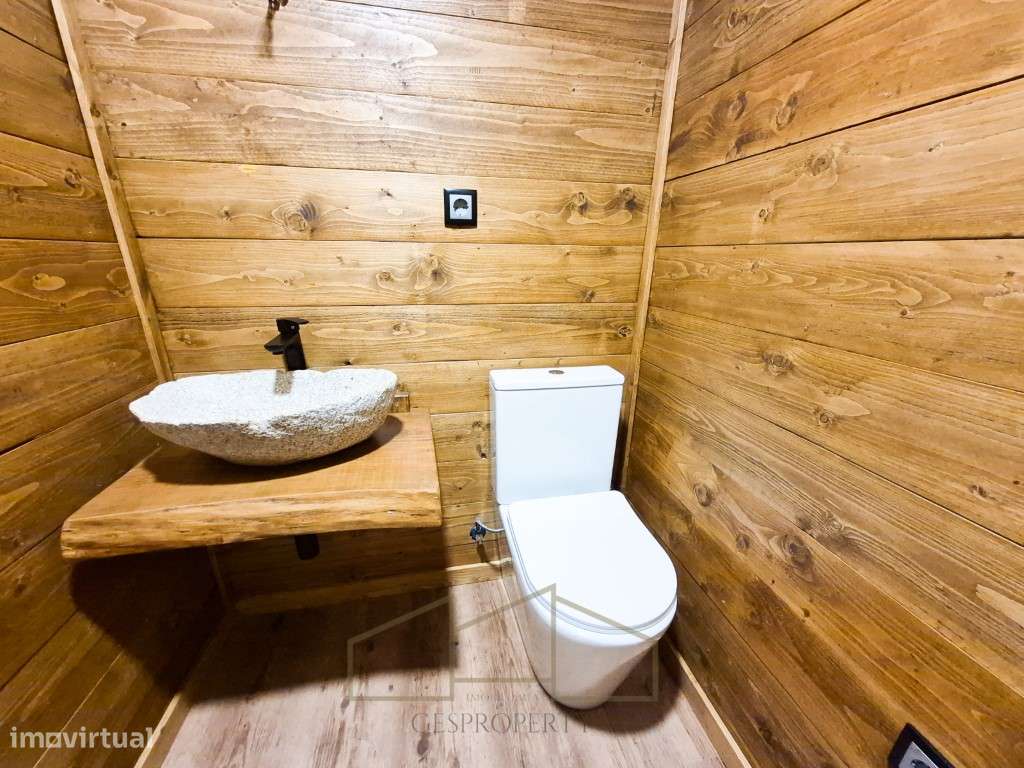 Prédio com 3 Frações na Covilhã - Grande imagem: 5/24