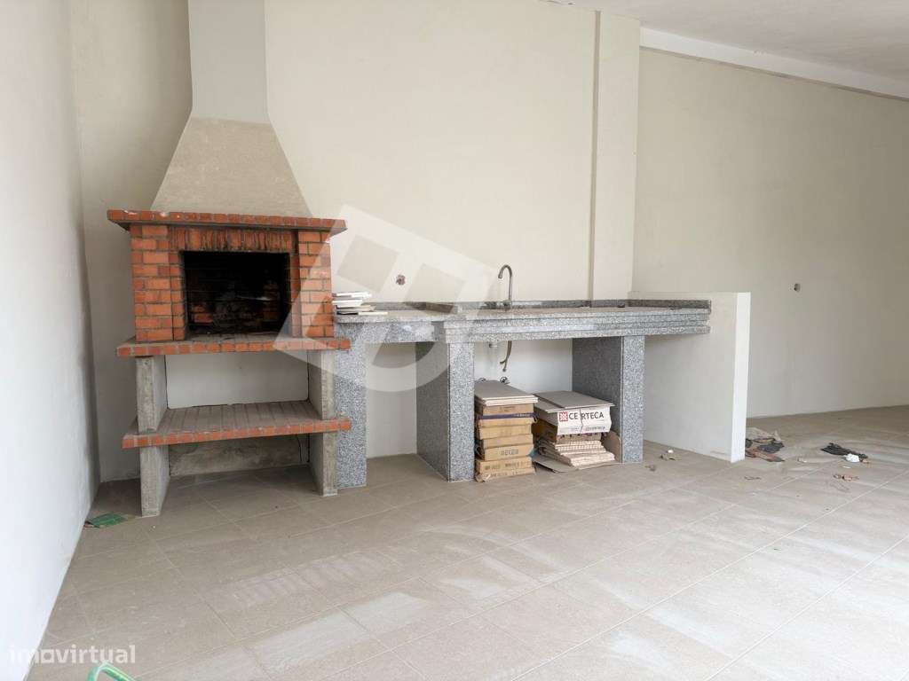 Moradia T5 próxima às Praias Conforto, Espaço e Qualidade de Vida-29