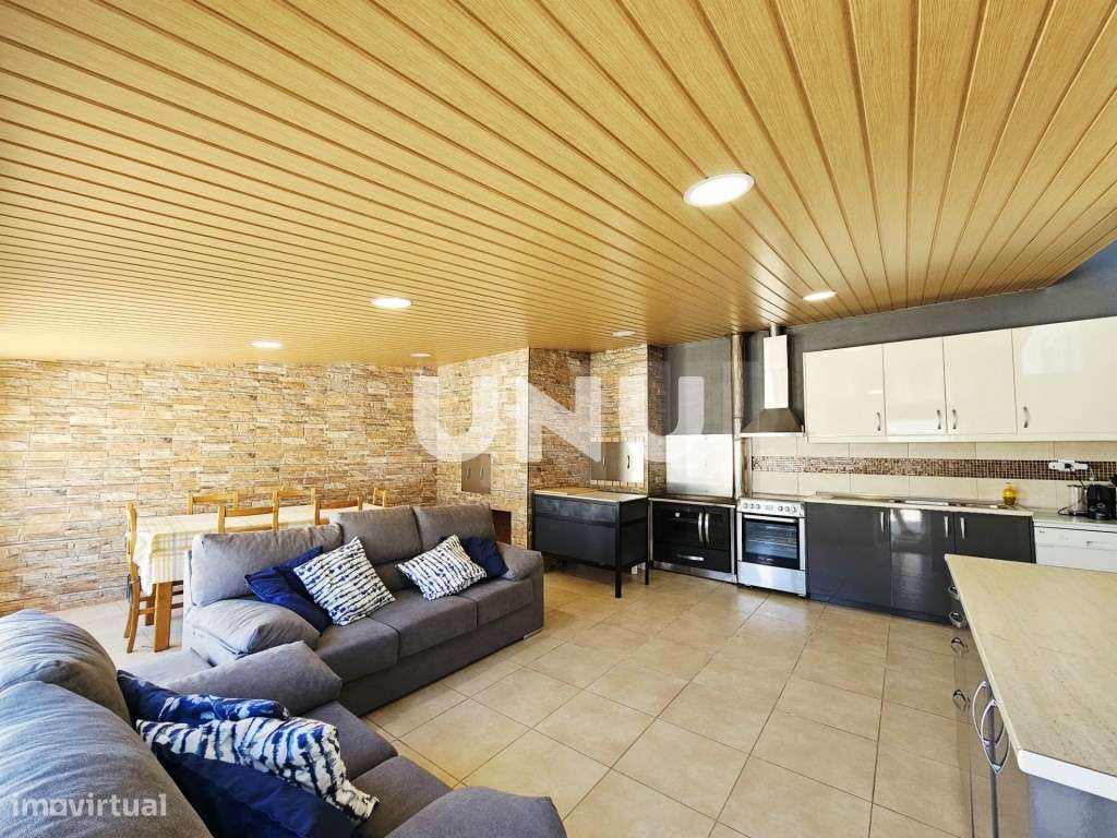 Moradia Geminada T4 - Zona Residencial-22