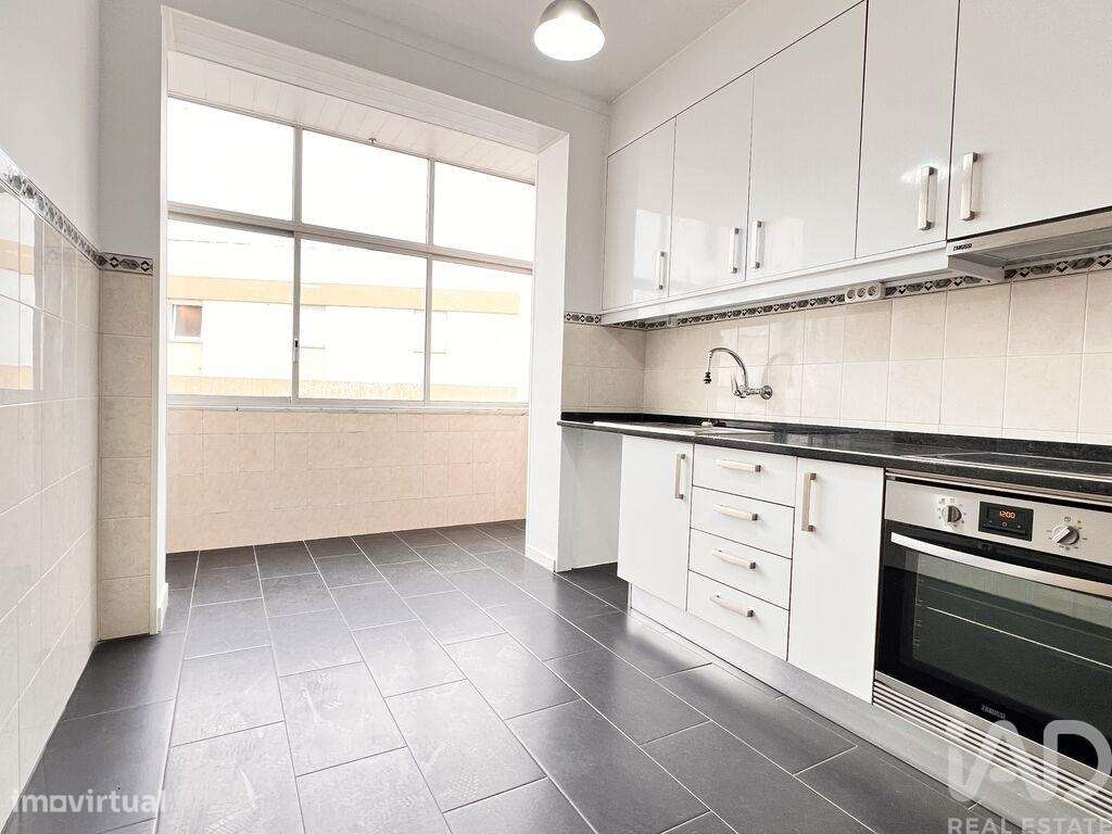 Apartamento T2 em Santa Maria, São Pedro E Matacães de 70,00 m2 - Grande imagem: 4/21