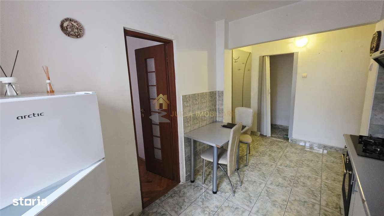 APARTAMENT 3 CAMERE 72 MP ZONA BUCIUM MANASTUR-3