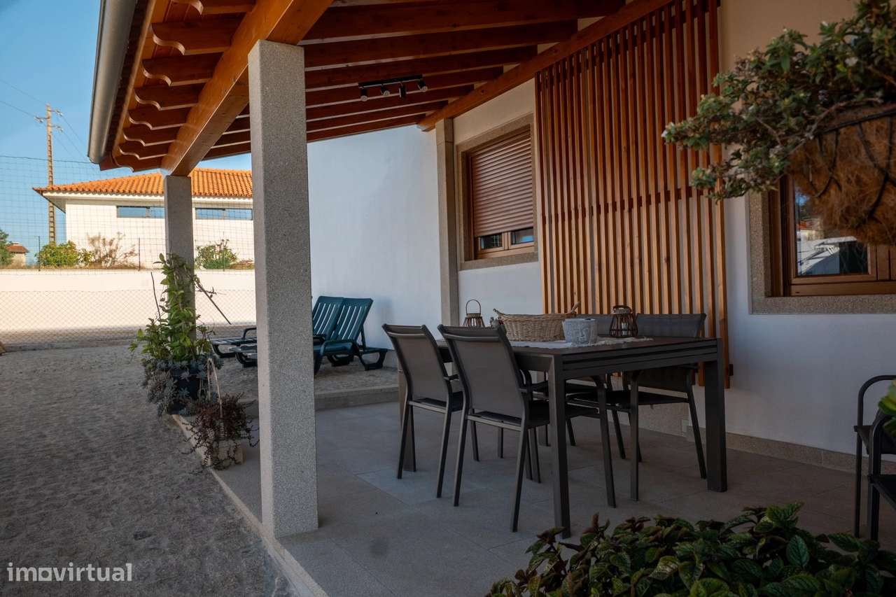 Moradia T4 com 2.244 m² de Terreno em Friestas – Privacidade a 10 Min - Grande imagem: 3/36