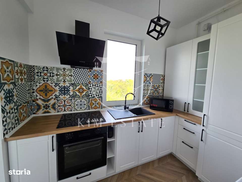 De vanzare apartament  3 camere Mamaia Sat-0