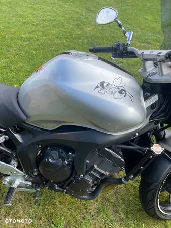 Yamaha FZ6 - 11