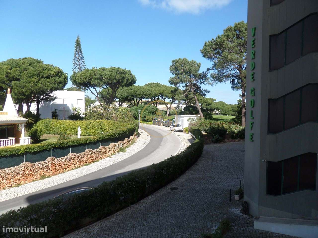 Espaçoso Apartamento T1 em Condomínio Privado – Vilamoura-25