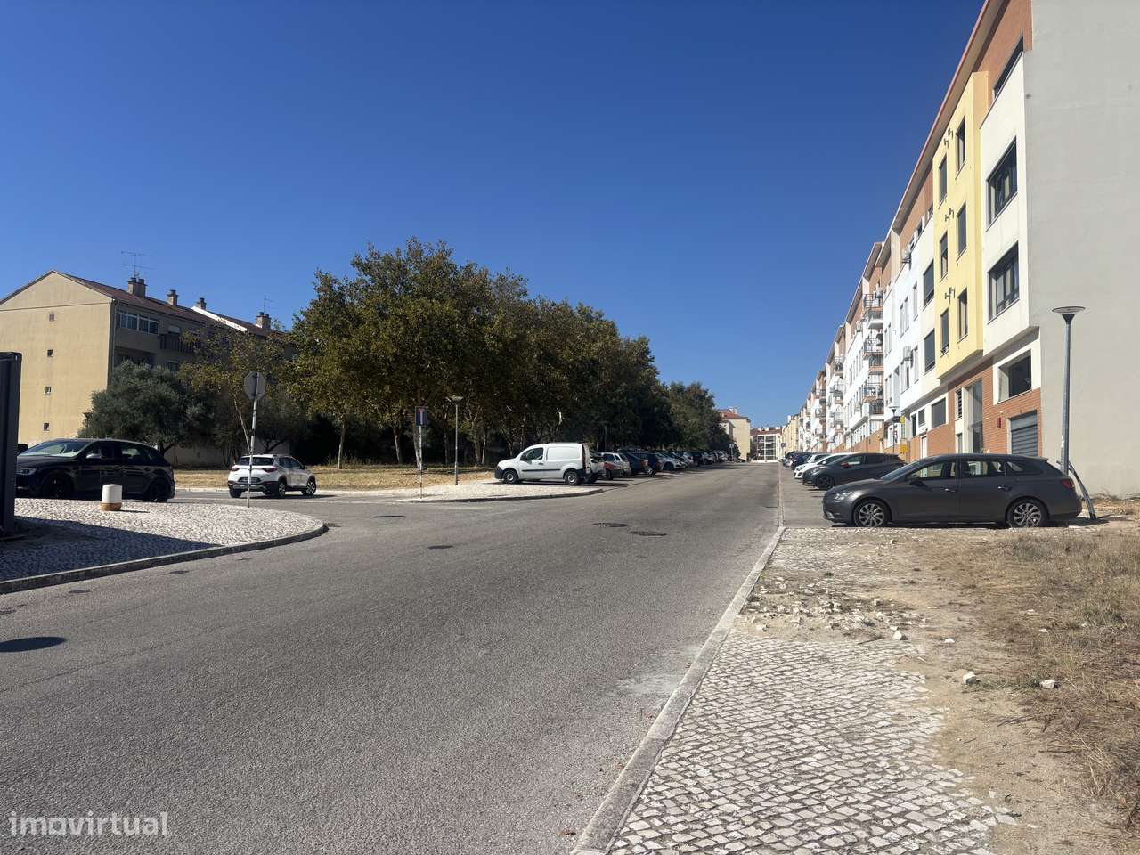 Terreno urbano no Montijo - 240 m²-0