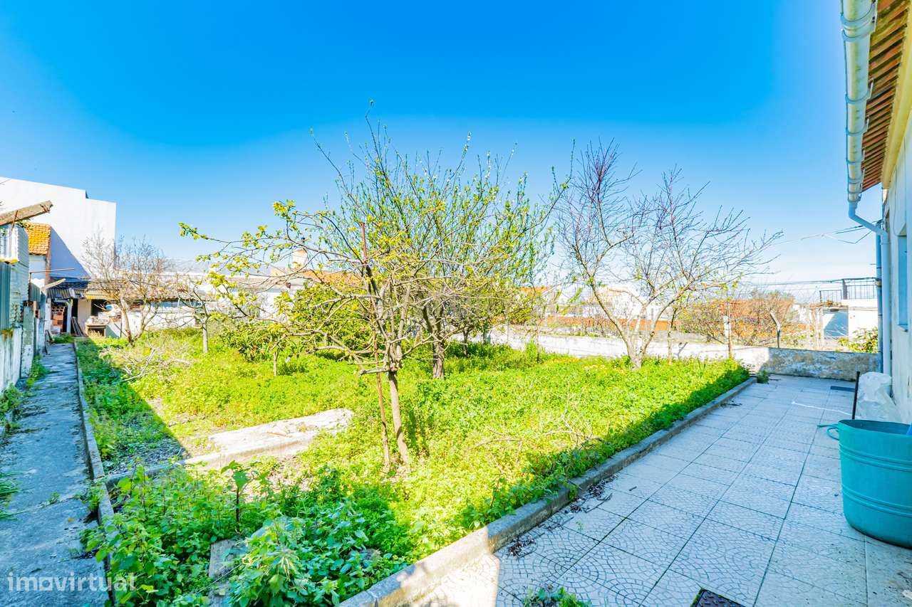 Moradia T3 com Quintal Amplo, Garagem e Anexo – Zona Tranquila da Moit-55