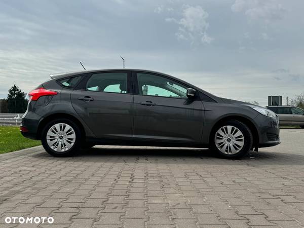 Ford Focus 1.6 Trend - 8