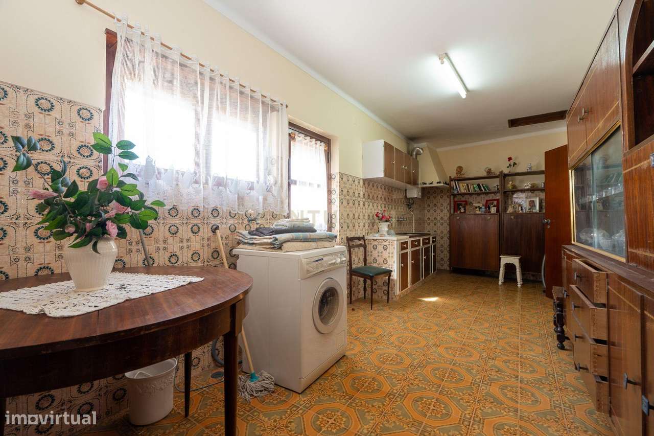 ** Excelente Moradia T3 c/ boas áreas na Ventosa - Torres Vedras ** - Grande imagem: 4/59