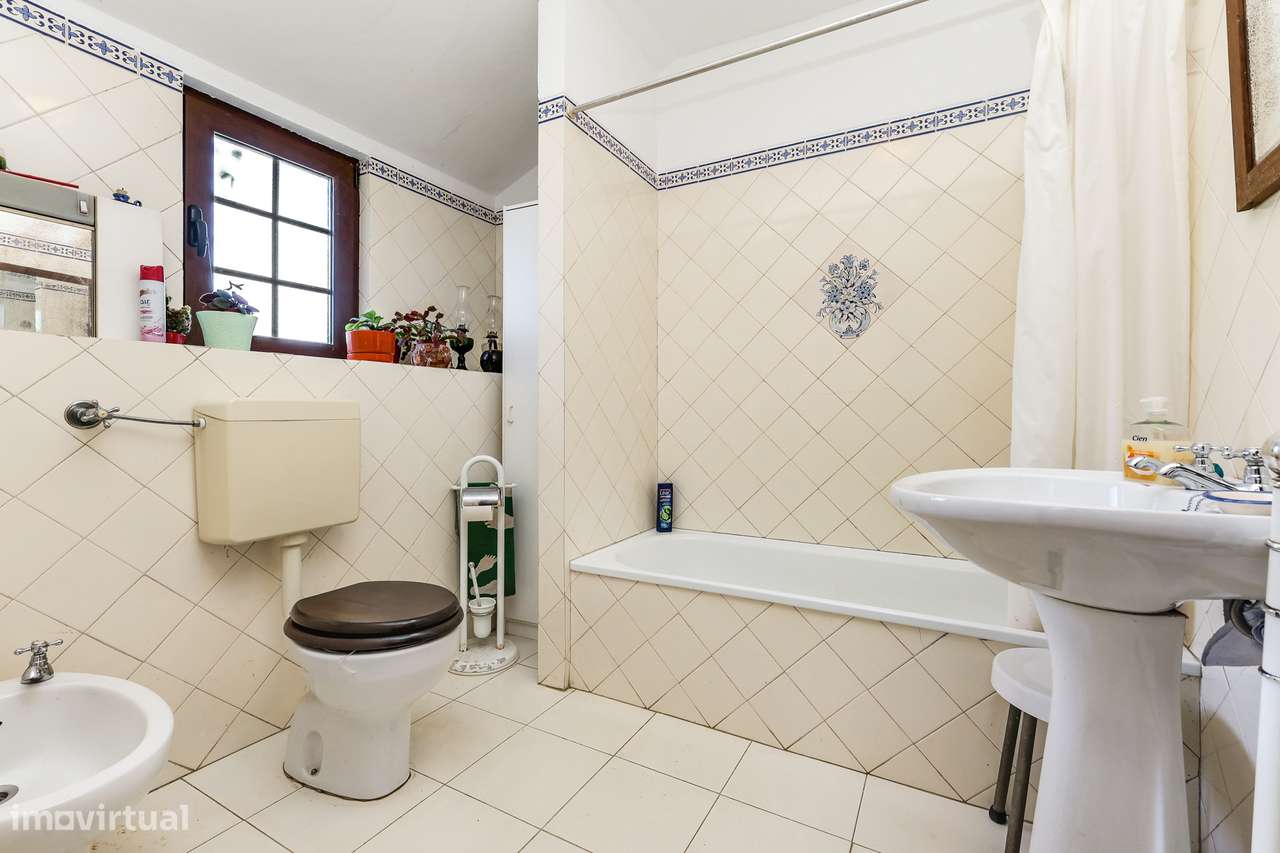 Quinta com Piscina e 2 Hectares a 25 km de Lisboa-5