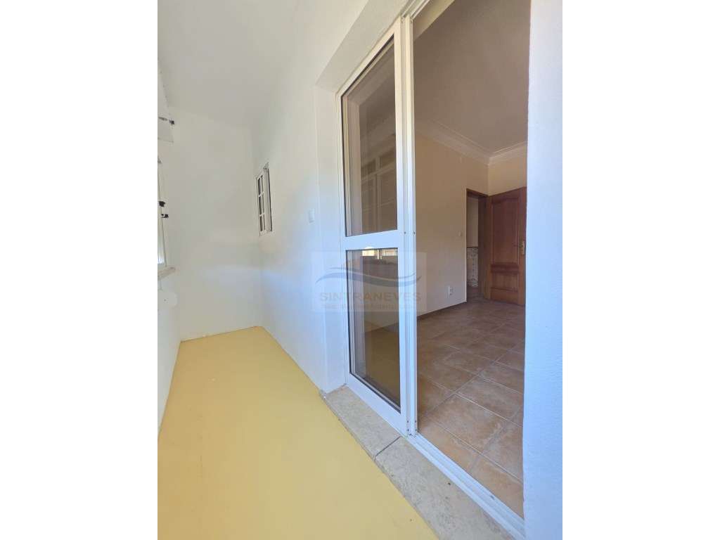 Apartamento T2 na Damaia de Cima - Pronto a Habitar - excelentes va...-19