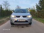 Mitsubishi Outlander - 2