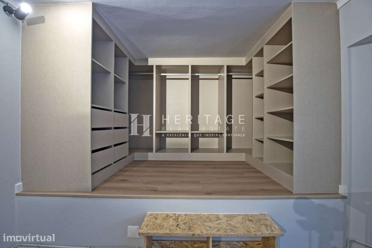 Loja situada na Rua Alexandre Herculano-9