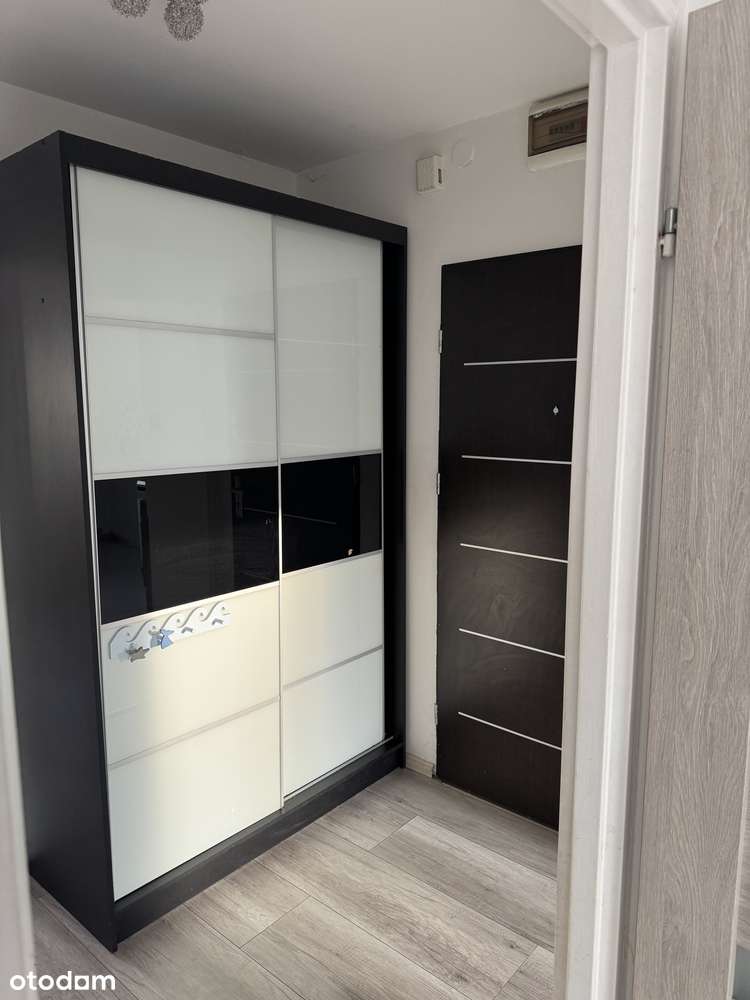 Sprzedam ustawne 2-pokojowe mieszkanie OS. Wyzwolenia Turek-1