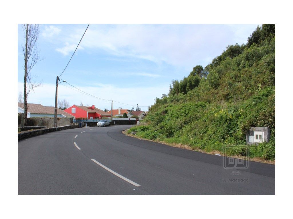 VENDA de LOTE para CONSTRUÇÃO - Terra Chã, Angra do Heroí...