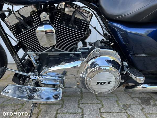 Harley-Davidson Touring Electra Glide - 18