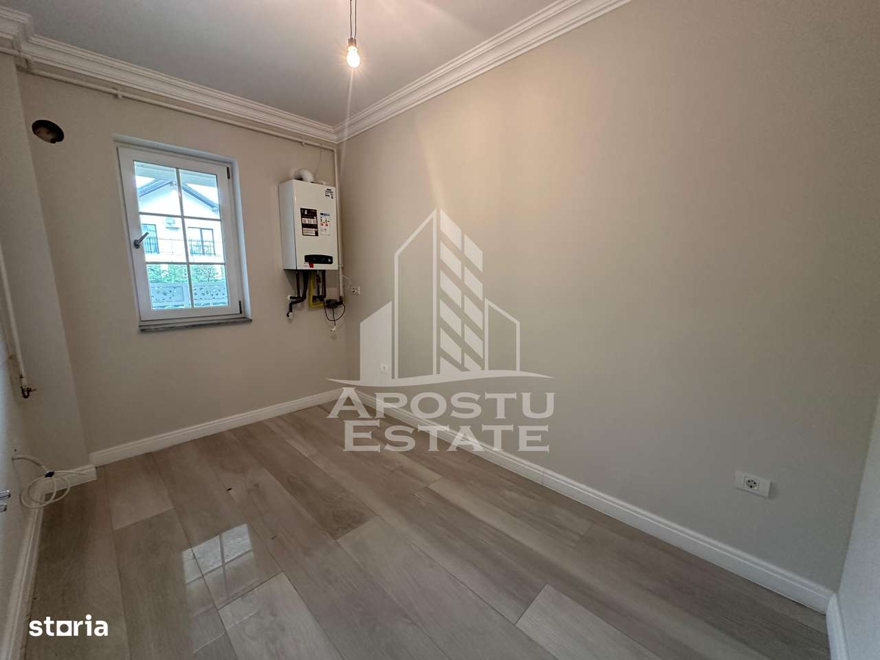 Apartament cu 2 camere si curte bucatarie separata in Giroc la asfalt - Imagine principală: 3/14