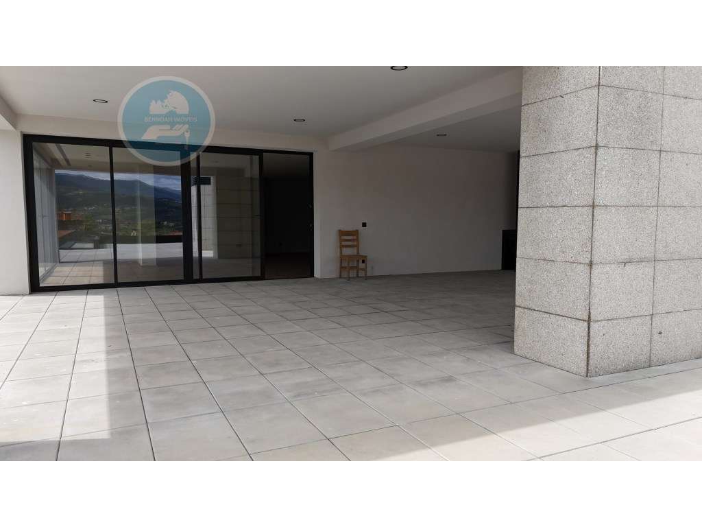 Penthouse T3 Arco de Baúlhe-31