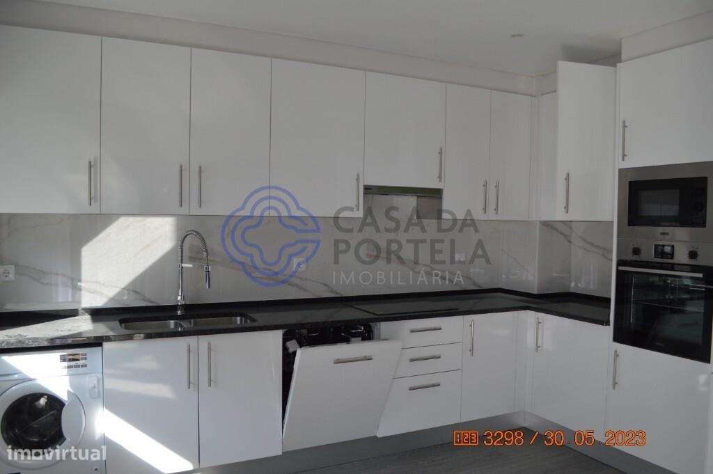 Apartamento T2 Novo com piscina, garagem e arrecadação em zona calma d - Grande imagem: 4/22