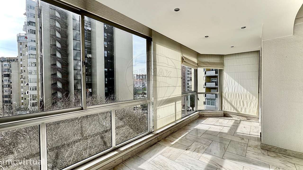 Apartamento T5 para venda - Grande imagem: 3/28