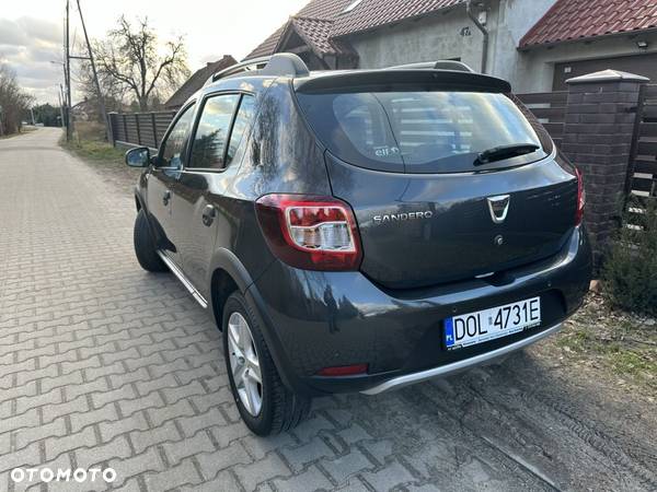 Dacia Sandero 0.9 TCe Laureate - 9