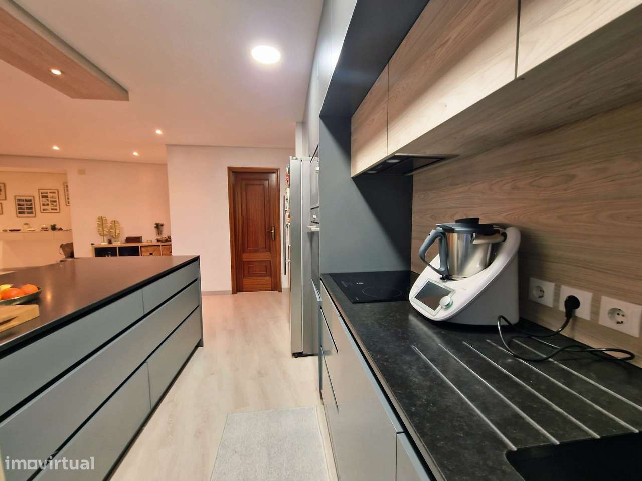 Apartamento T2 com varanda, garagem e elevador em Canidelo - Grande imagem: 3/7