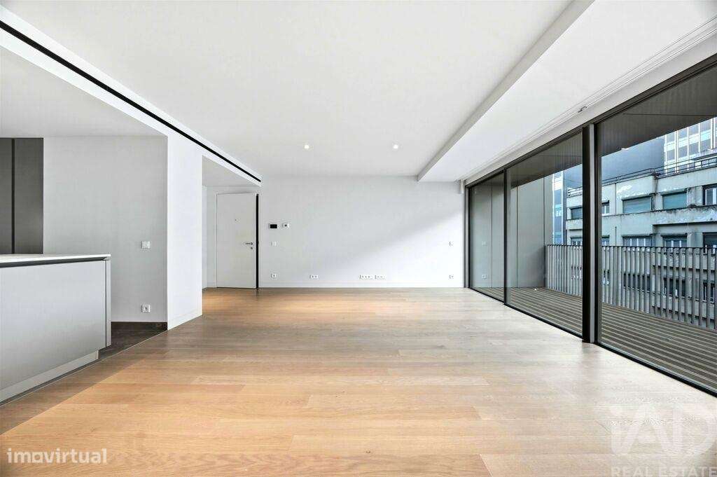 Apartamento T2 em Santo António de 120 m2 - Grande imagem: 4/17