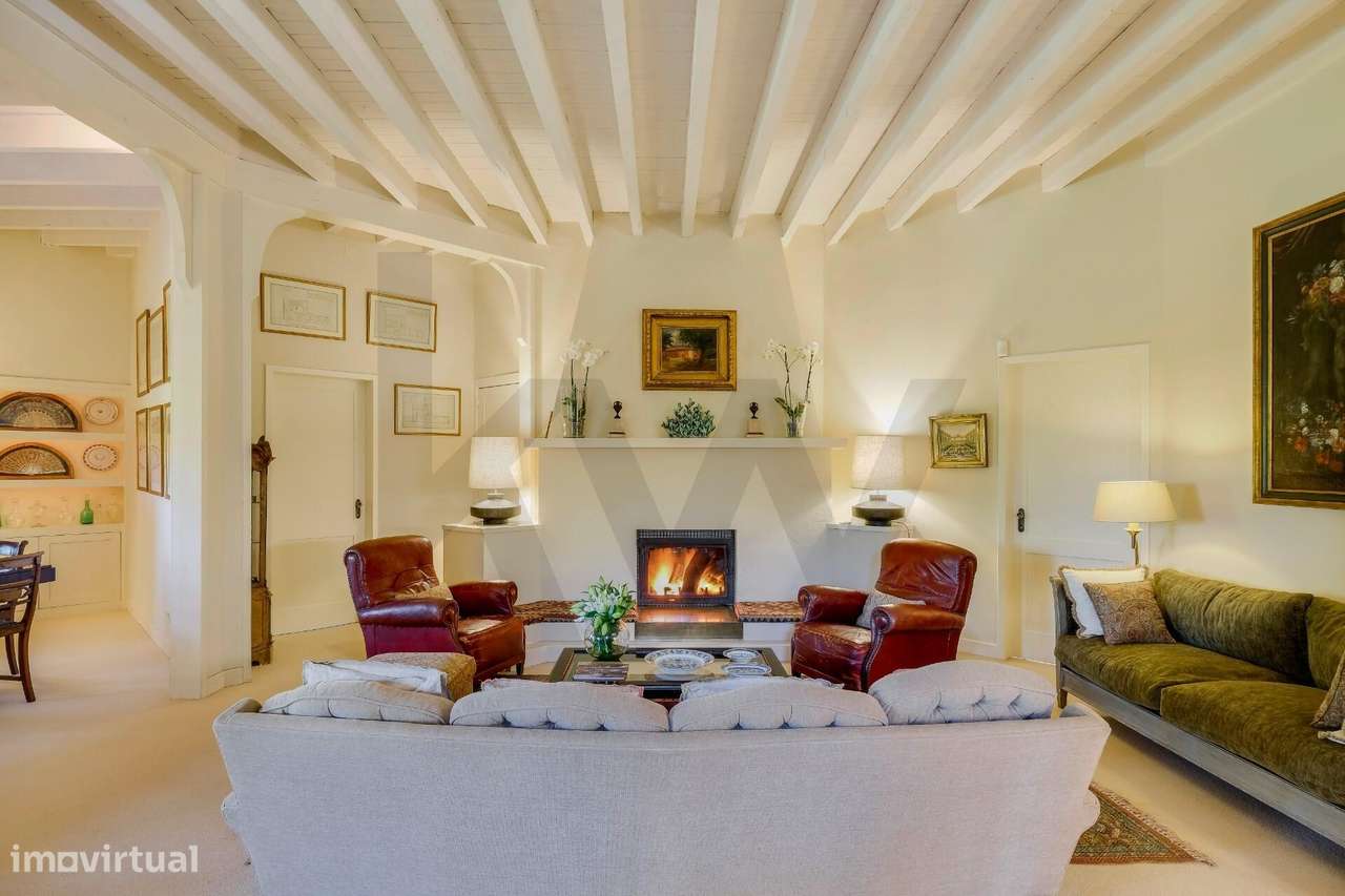 Exclusivo Chalé Octogonal dos Anos 40 no Coração do Triângulo Dourado-9