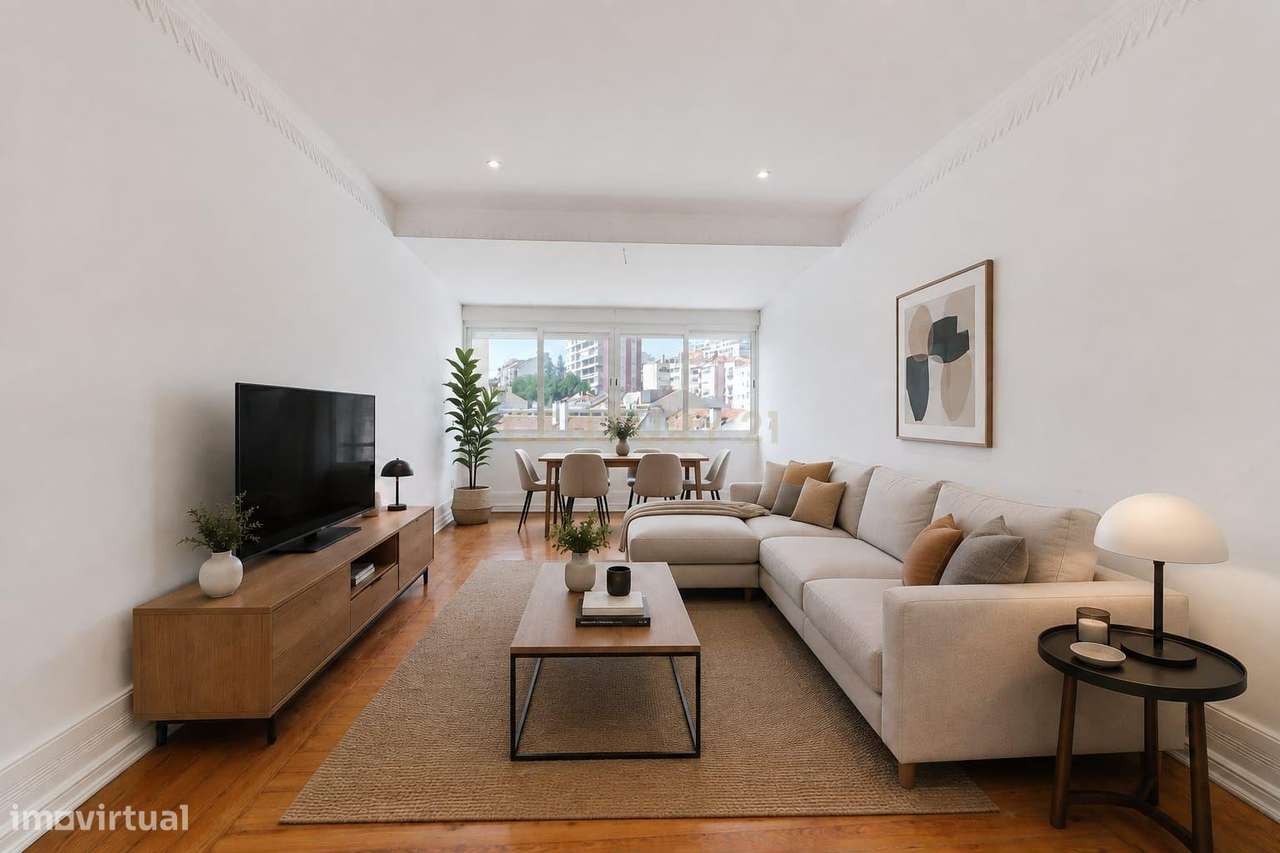 Penthouse com terraço de 28m2 junto ao metro no Rato-2