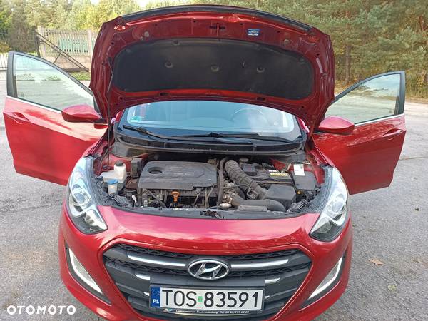 Hyundai I30 blue 1.6 CRDi Trend - 35