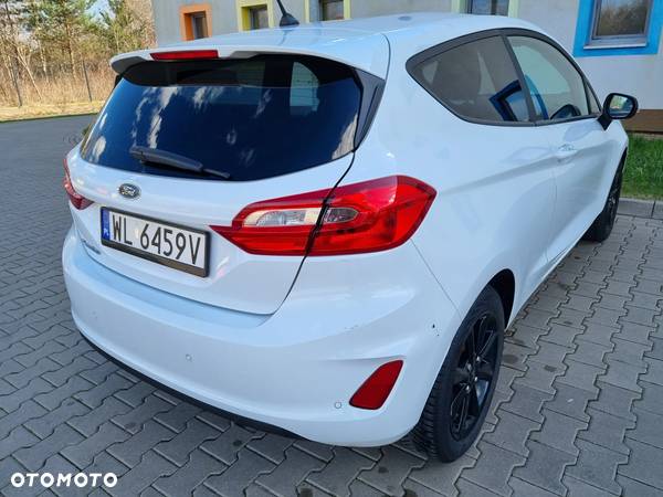 Ford Fiesta 1.1 S&S TITANIUM - 26