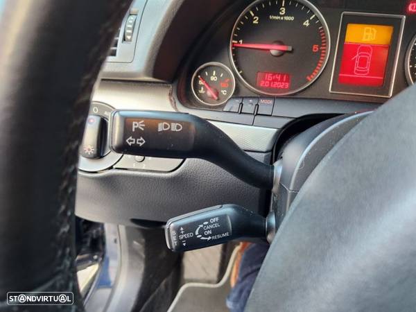 Audi A4 Avant 2.5 TDI V6 Sport - 14