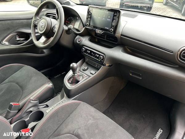 Toyota Yaris GR mit High-Performance-Paket - 13