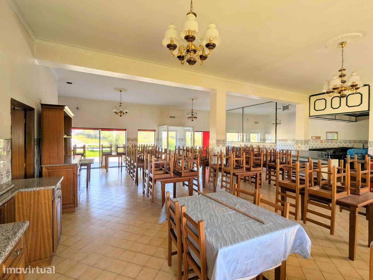 Imóvel Exclusivo com Restaurante e Alojamento - Excelente Localização - Grande imagem: 3/15