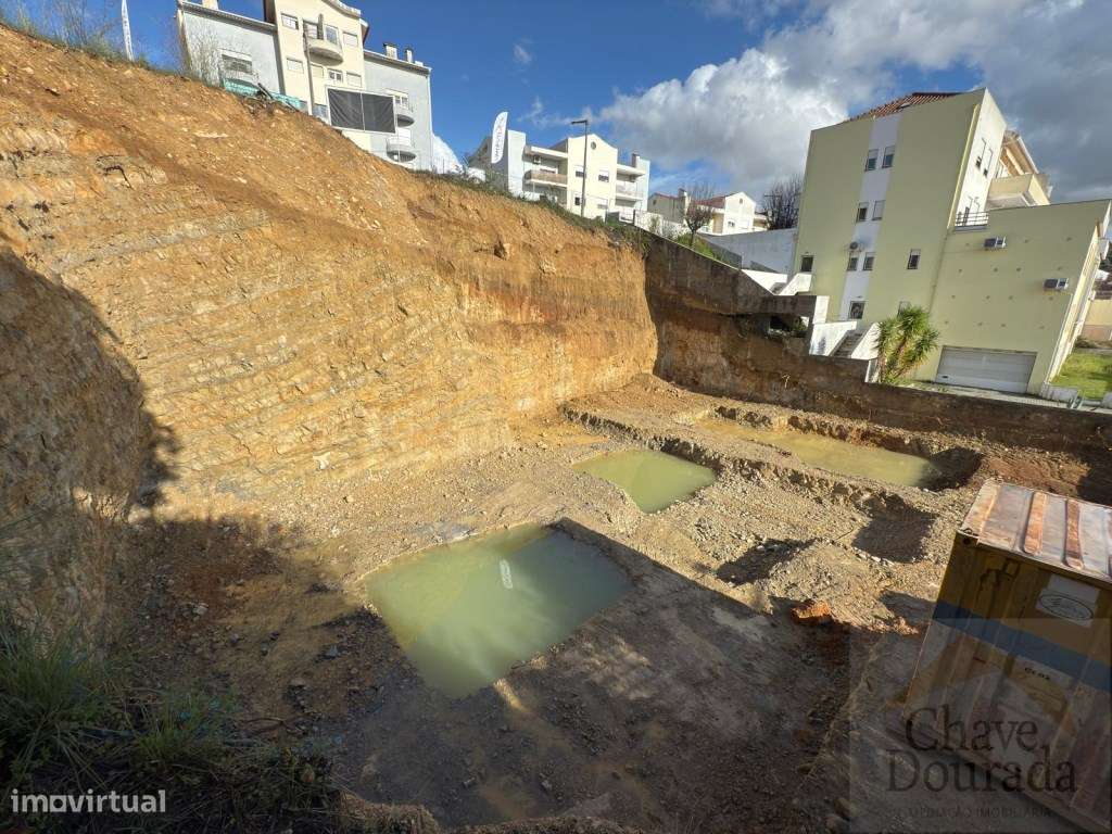 NOVO - Apartamento T1 com garagem e terraço - Grande imagem: 5/13