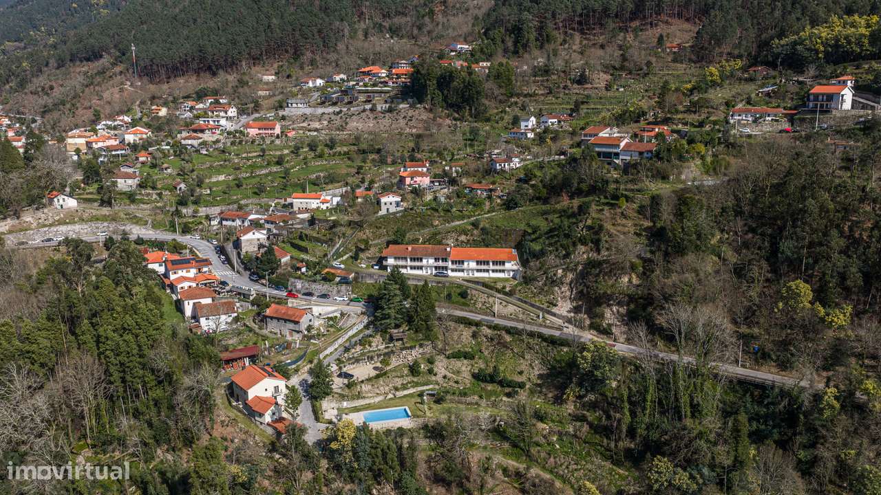 Moradia T3+1 no Gerês – Vilar da Veiga-16