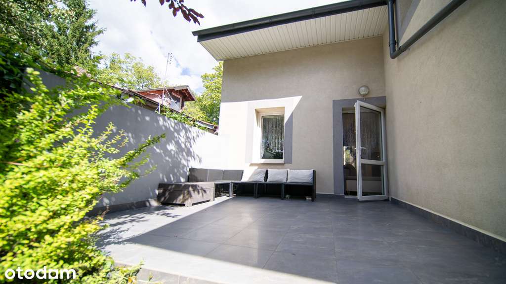 Wolnostojący dom z ogrodem i garażem w Lublinie-9