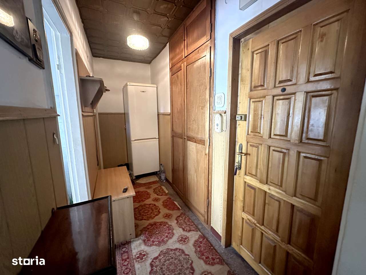 Apartament 2 camere, etaj 2, zonă CENTRALA-2
