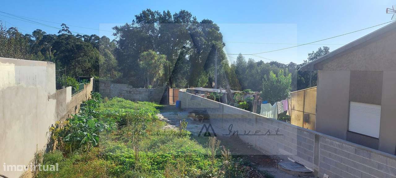 Moradia com terreno em estado de ruína na freguesia de Retorta em V... - Grande imagem: 4/12