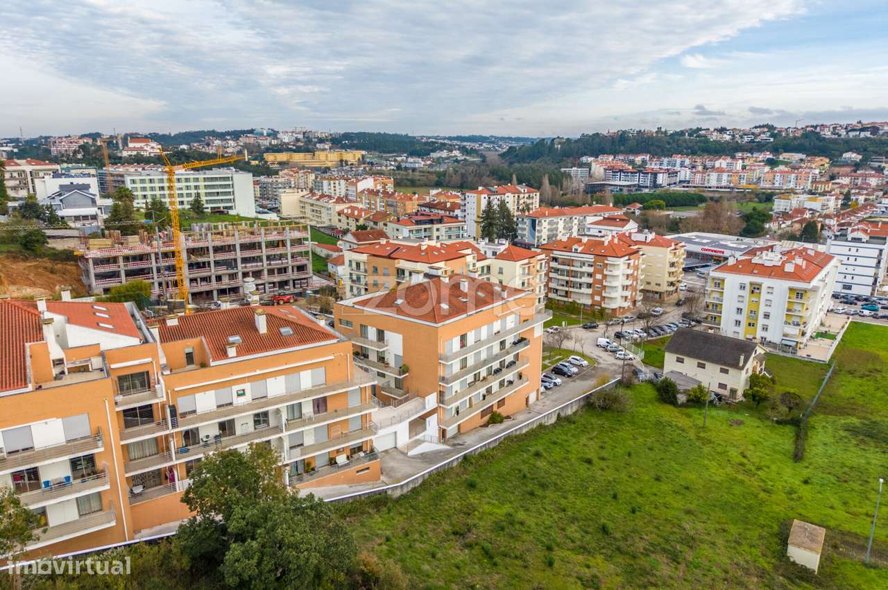 Apartamento T2 no Edifício Eden - Leiria-45