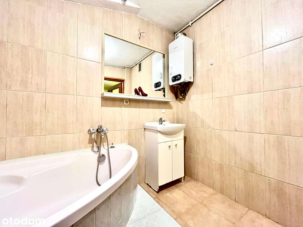 3 pokoje w centrum Brzegu – balkon, klimatyzacja, do zamieszkania-9