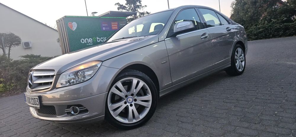 Mercedes-Benz C W204 ver-180-blueefficiency-7g--tronic-avantgarde 2007