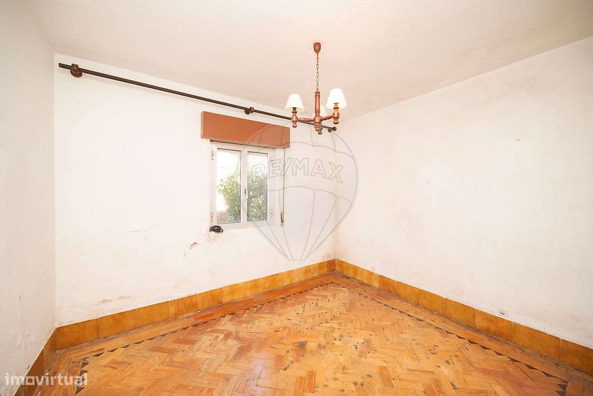 Moradia T4 para venda-10