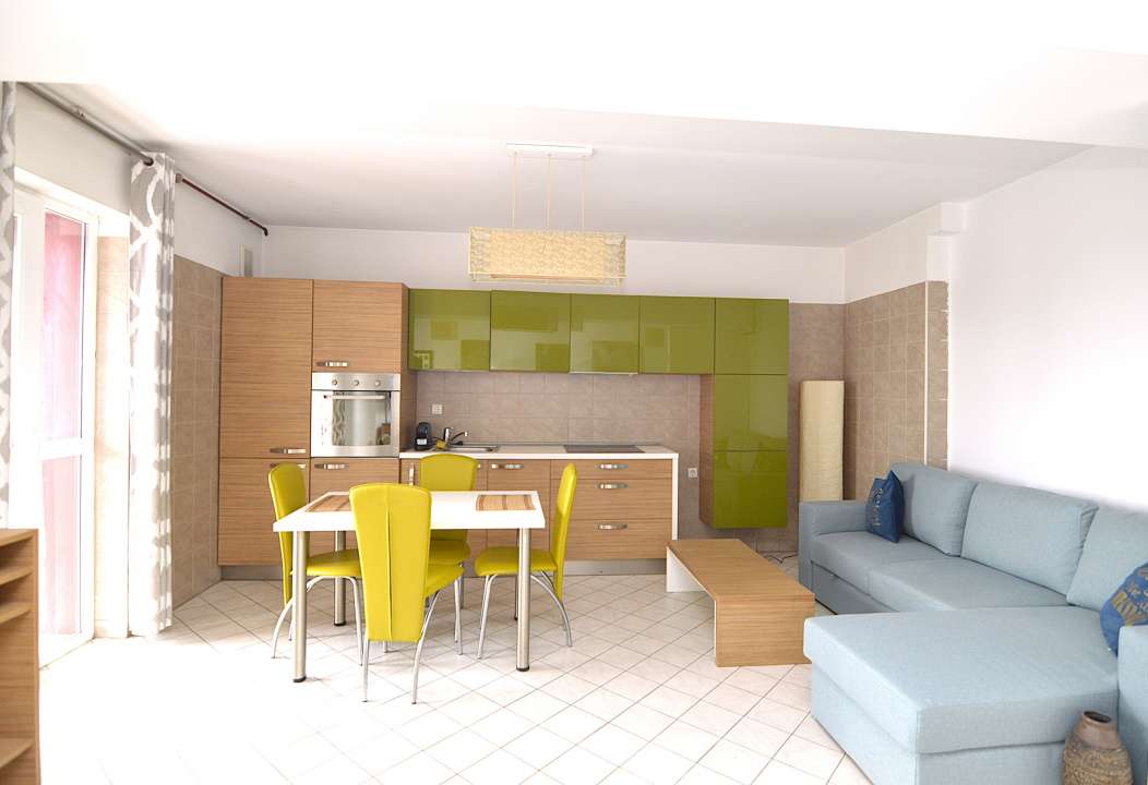 VANZARE APARTAMENT 2 CAMERE DECEBAL – STR. AGRICULTORI