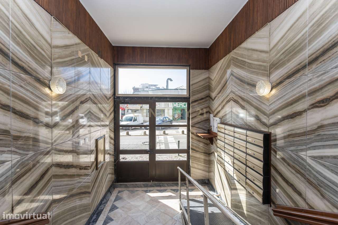 Apartamento T2 no centro da Costa de Caparica - Grande imagem: 4/26