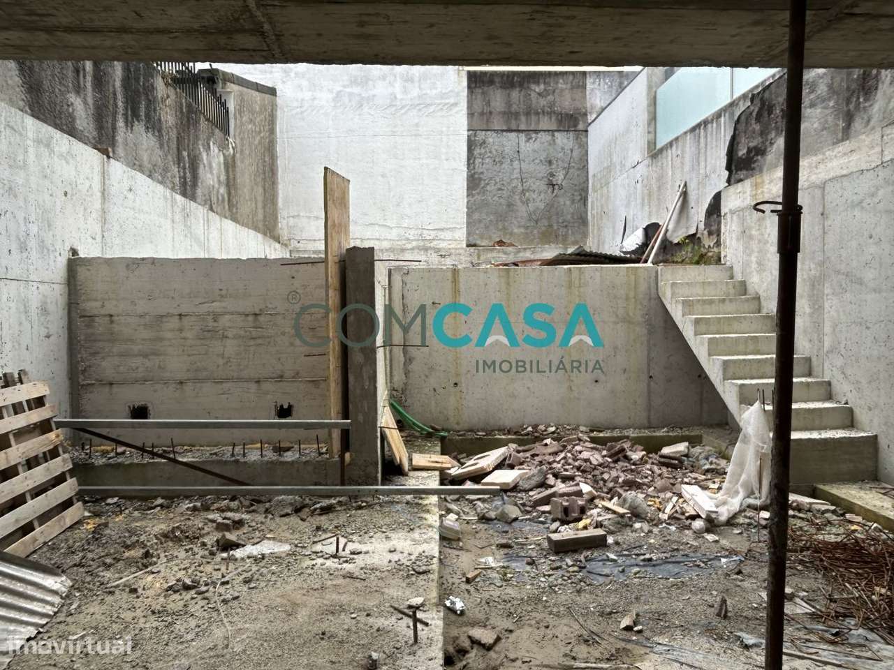 Moradia | V3 suites | piscina descoberta e ginasio | Porto-1