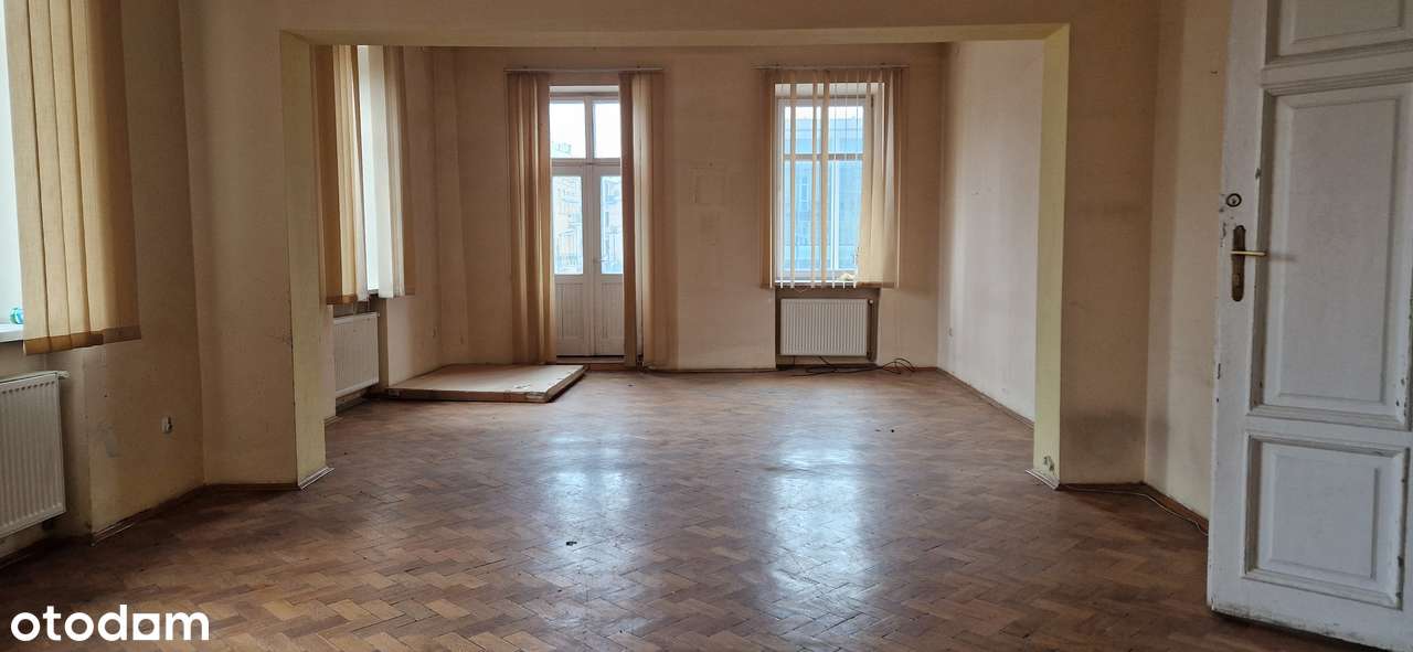 Kamienica w CENTRUM Tarnowa z oknami na Tarnowski Teatr! - Pełny obrazek: 3/20