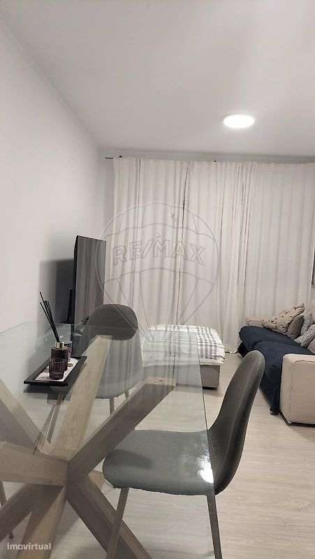 Apartamento T1 para venda - Grande imagem: 1/3