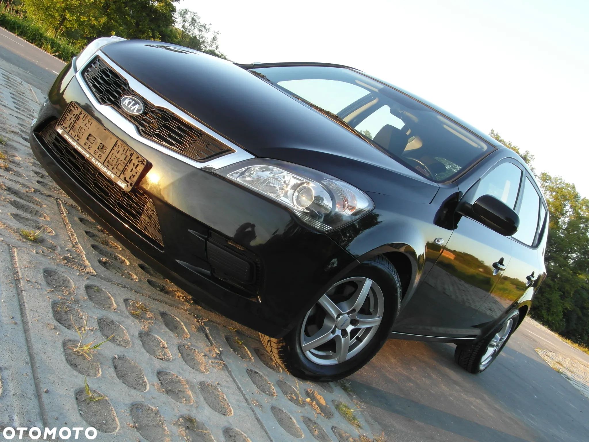 Kia Ceed 1.4 CVVT Attract - 1